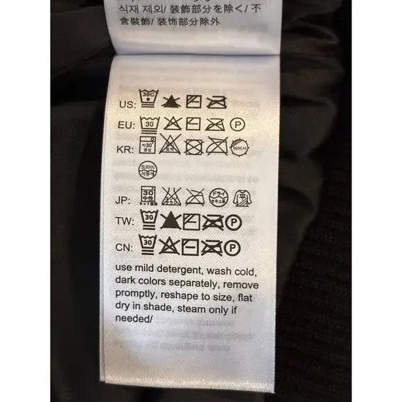 NWT Calvin Klein Jeans Black Faux Fur Vest Size Large - Picture 11 of 11